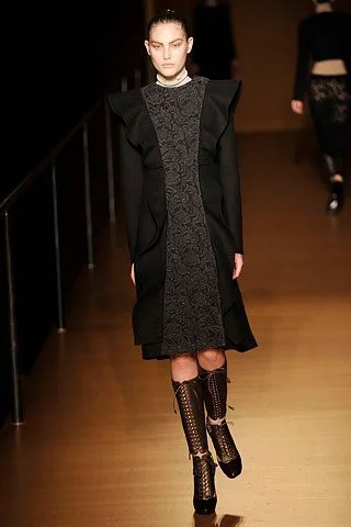 Look 11